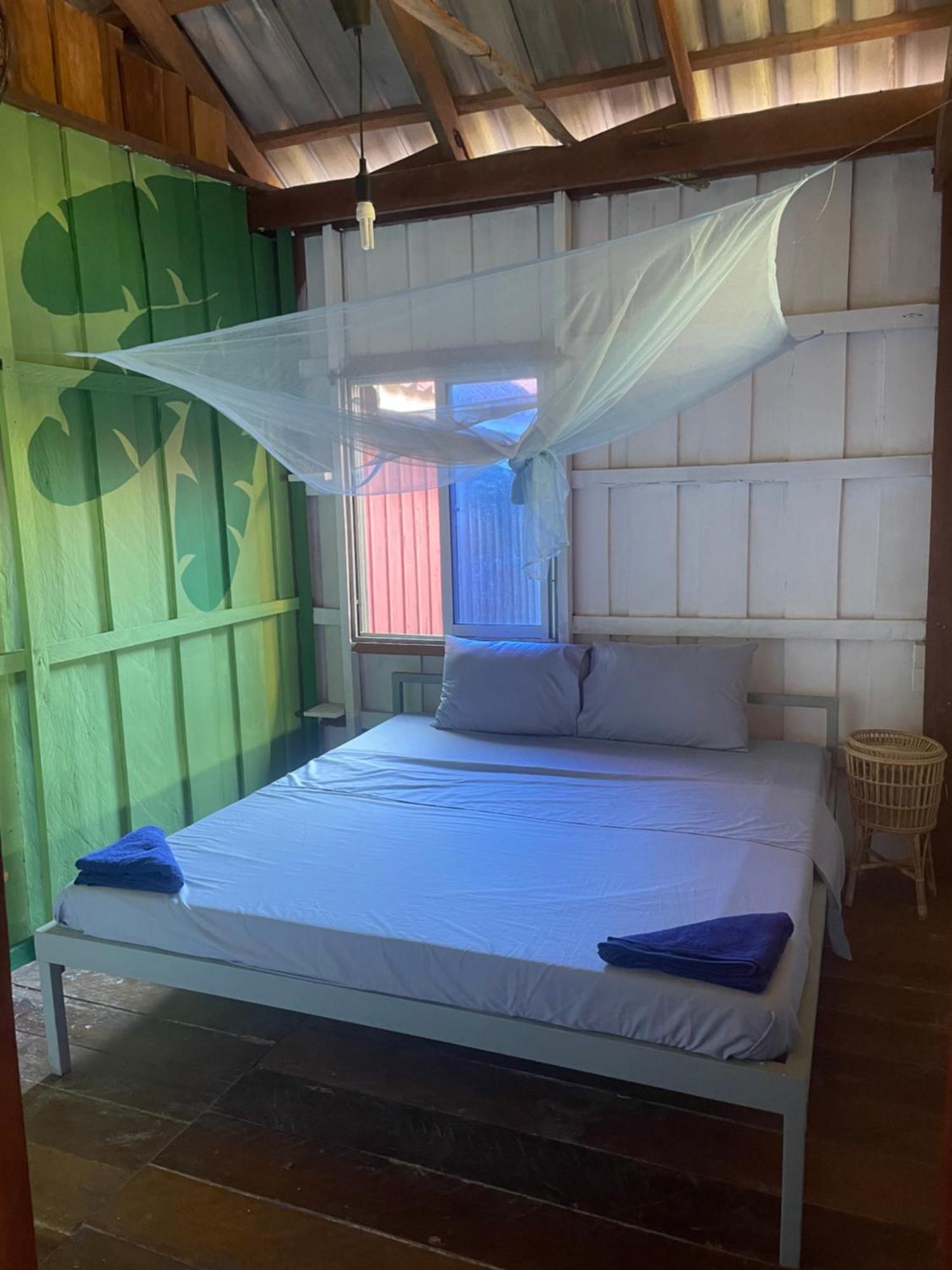The Hornbill Hostel Koh Rong Sanloem Exterior foto