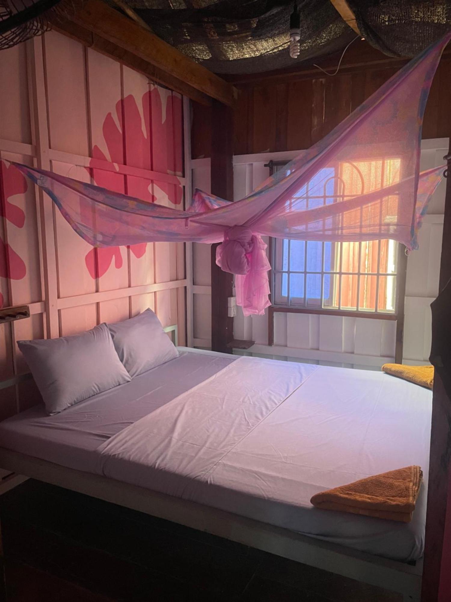 The Hornbill Hostel Koh Rong Sanloem Exterior foto